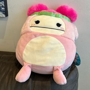 Bigfoot squishmallow pink